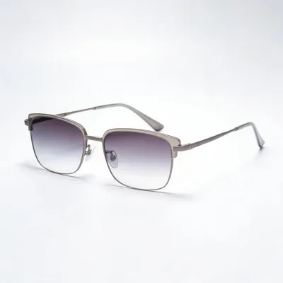 photochromic gradient lenses